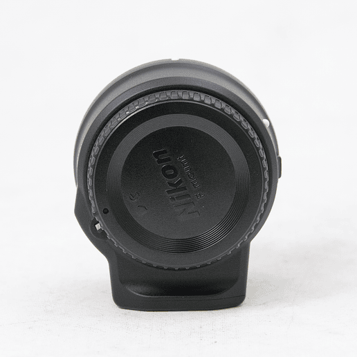 Nikon Z6 II con Grip MBN11 y Adaptador FTZ mas accesorios 18