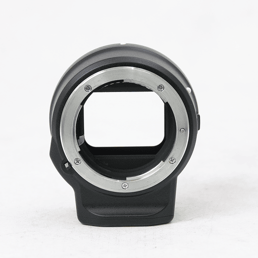 Nikon Z6 II con Grip MBN11 y Adaptador FTZ mas accesorios 20