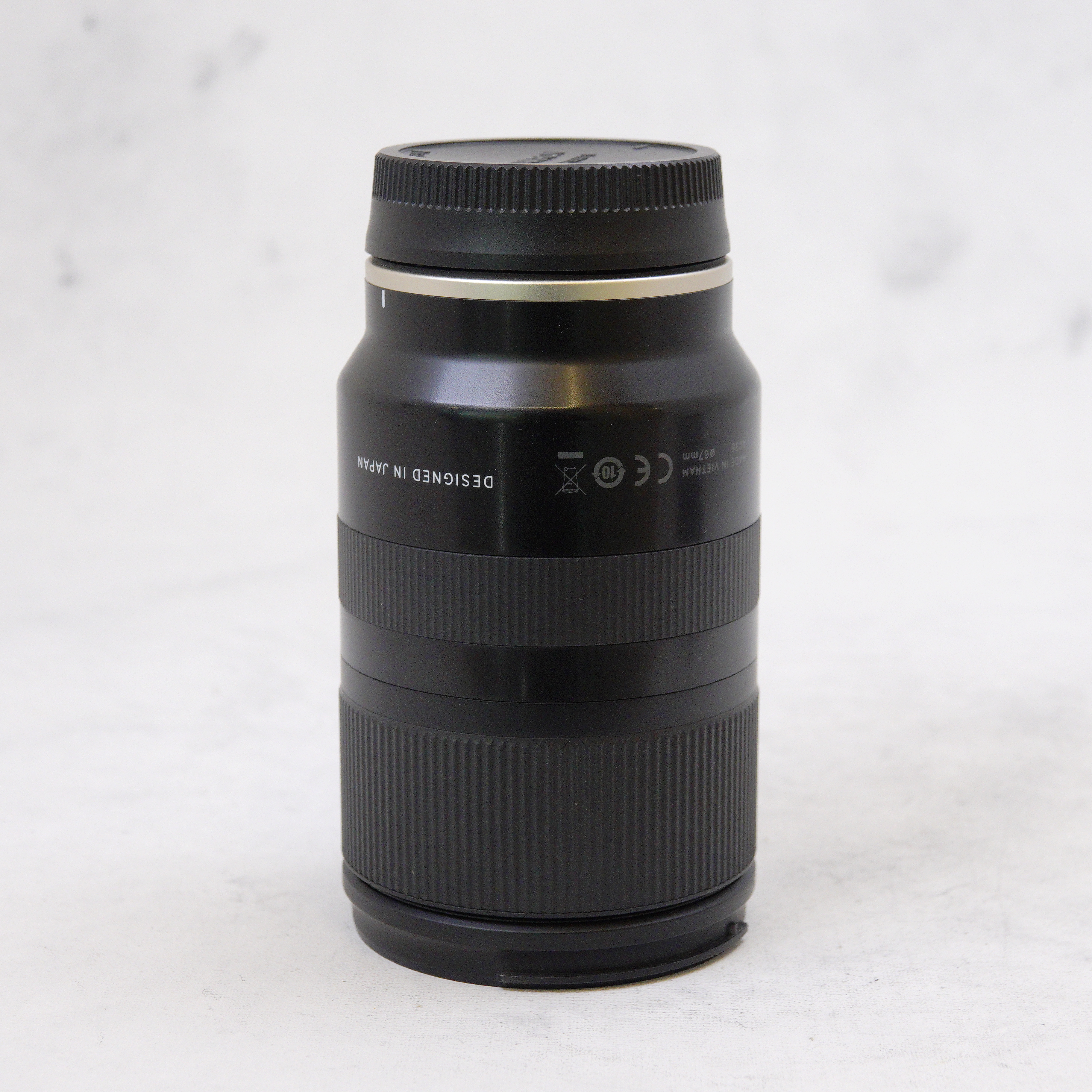 Tamron 28-75mm f/2.8 Di III RXD para Sony E - Usado