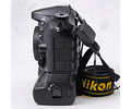 Nikon D7100 DSLR con Grip + accesorios - Usado