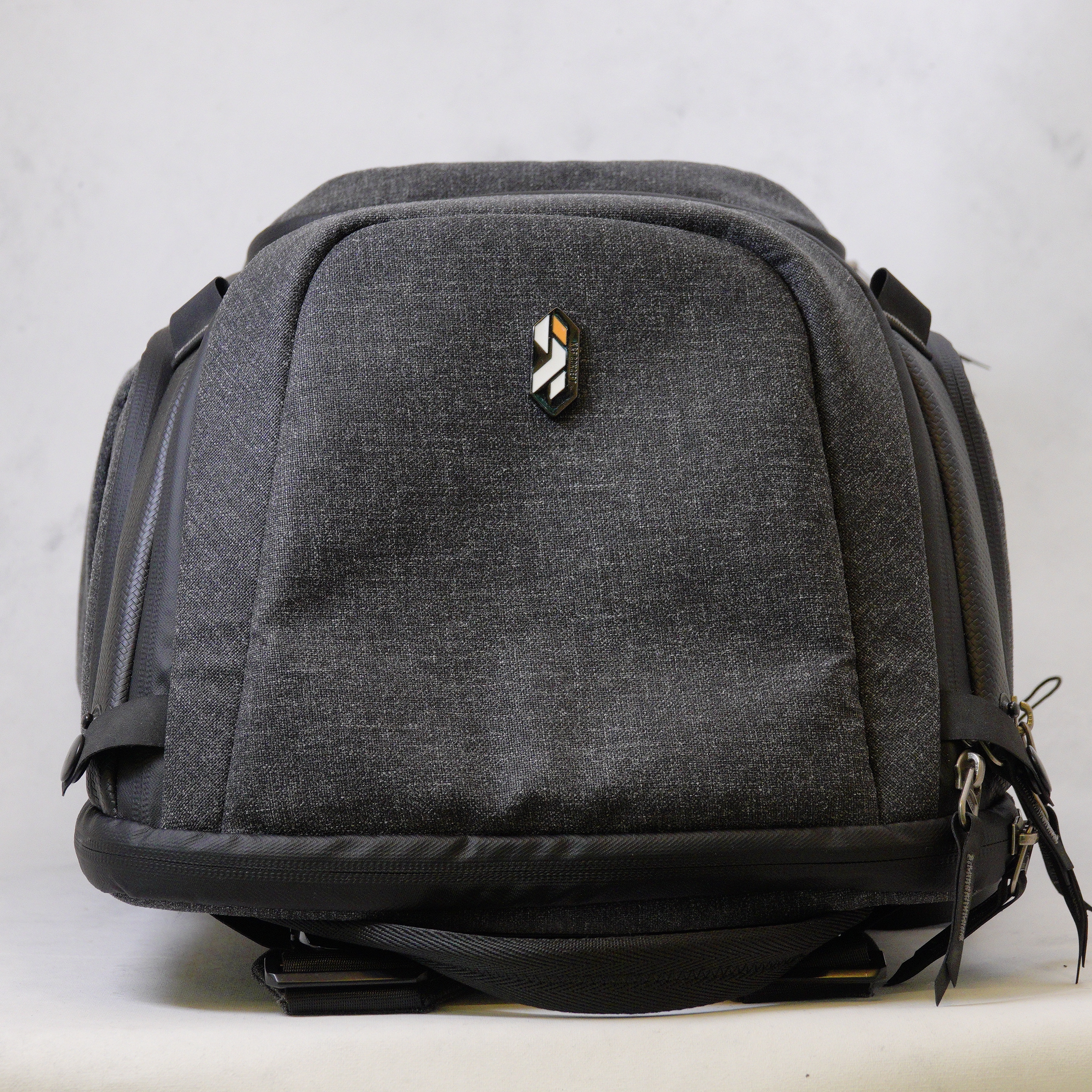 K&F Concept Alpha Backpack (Gray 25L) - Usado