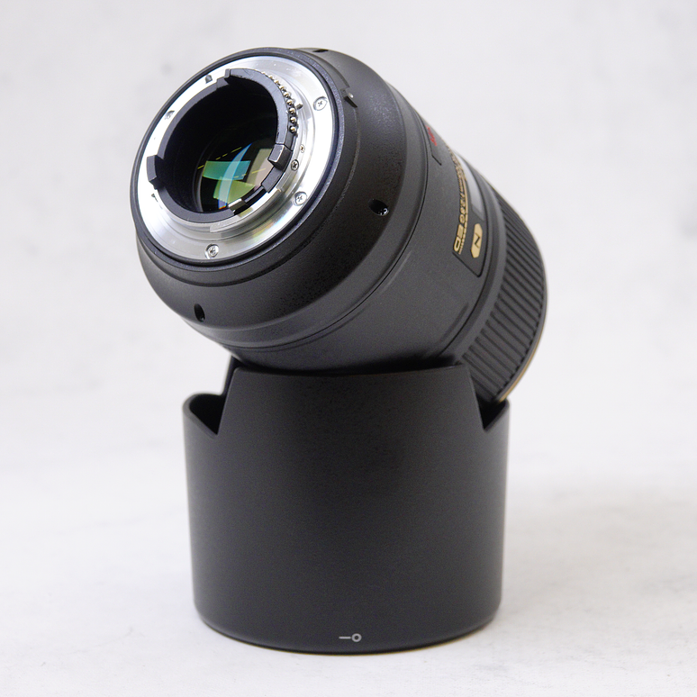 Nikon AF-S VR Micro-NIKKOR 105mm f/2.8G IF-ED - Usado 4