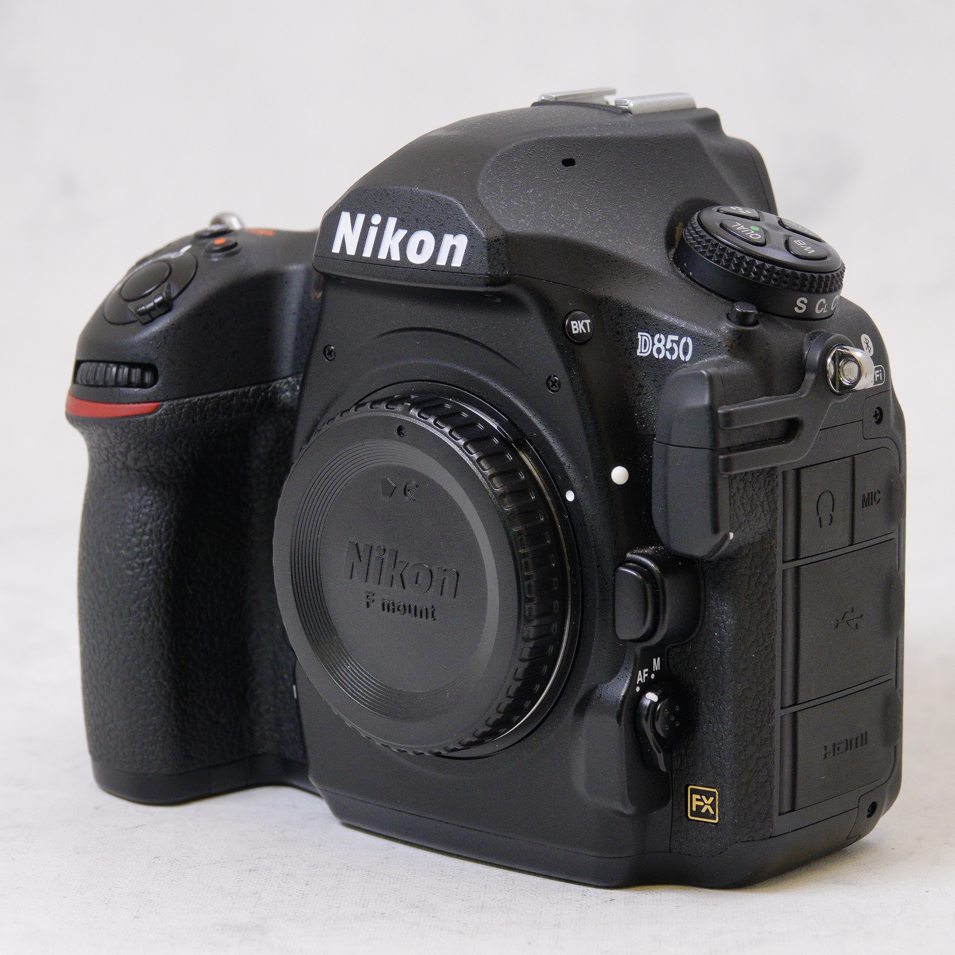 Nikon D850 DSLR - Usado