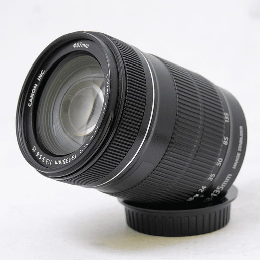 Lente Canon EF-S 18-135 mm f/3.5-5.6 IS STM - Usado 3