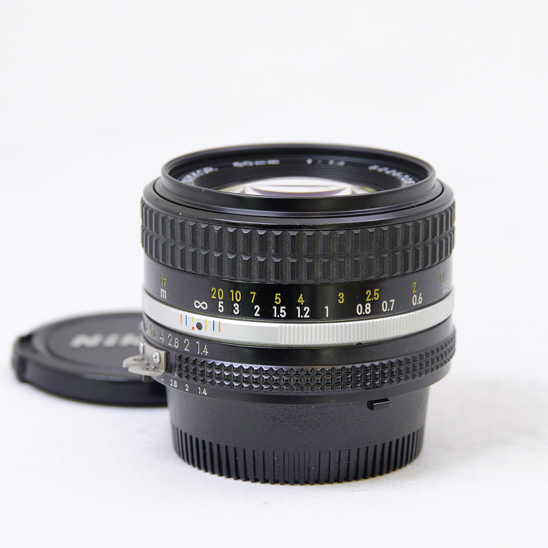 Nikon NIKKOR 50mm f/1.4 - Usado 5