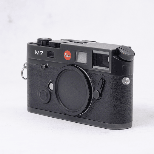 Leica M7 Rangefinder Camera (Black) con accesorios - Usado 9