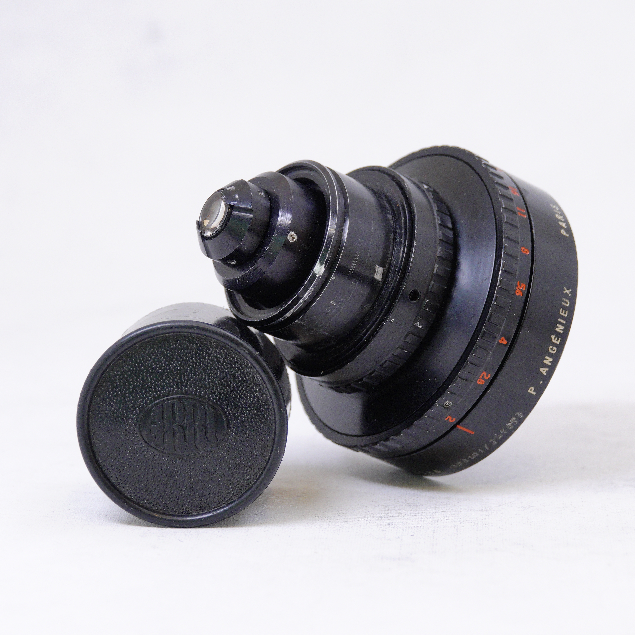 ANGENIEUX 5.9mm f/1.8 T2 tipo R7 para Arriflex Arri STD - Usado