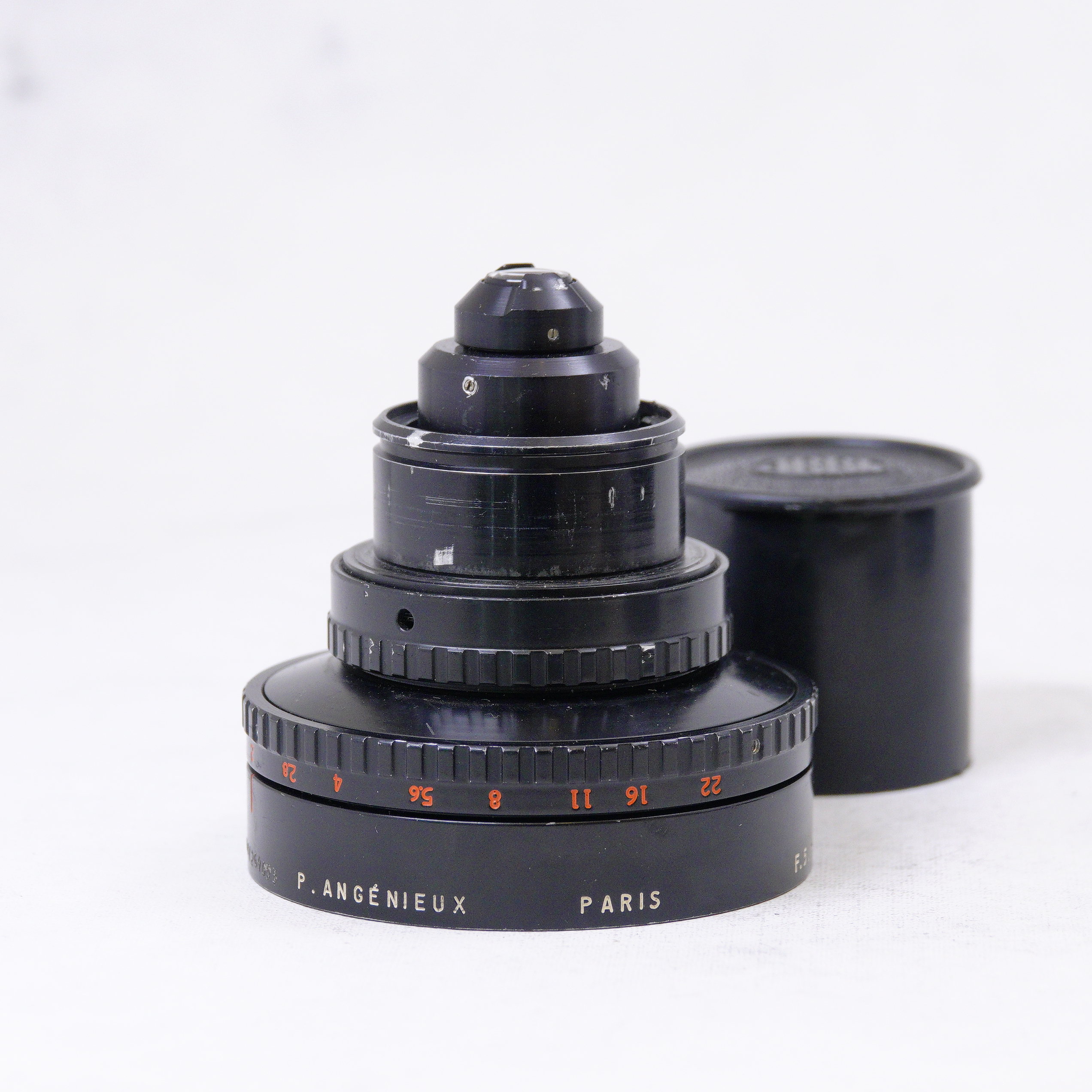 ANGENIEUX 5.9mm f/1.8 T2 tipo R7 para Arriflex Arri STD - Usado