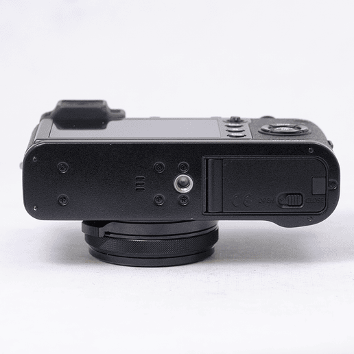 FUJIFILM X100F (negra) - Usado 11