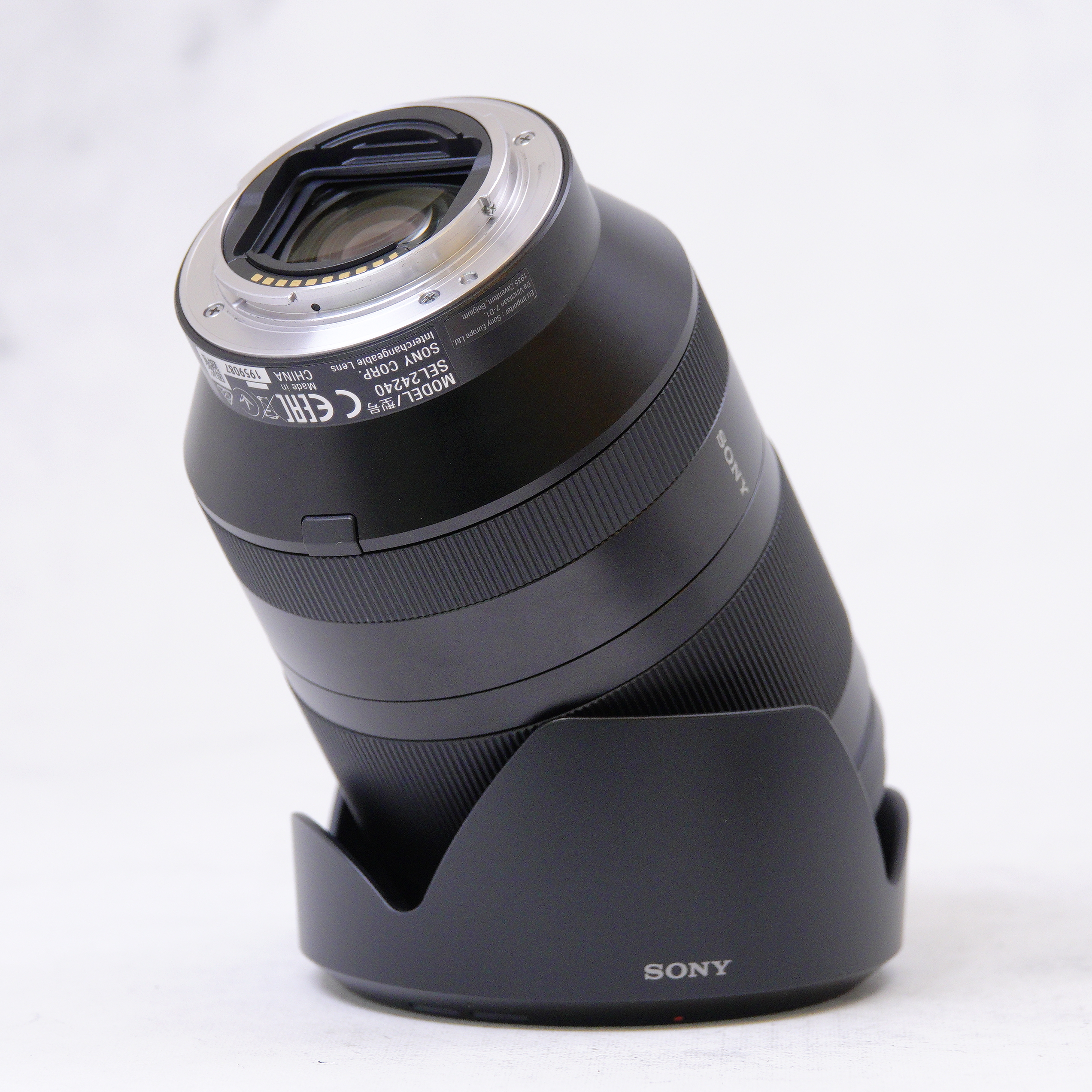Sony FE 24-240mm f/3.5-6.3 OSS - Usado