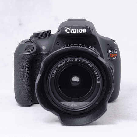Canon EOS Rebel T5 DSLR con lente EF-S 18-55mm y accesorios - Usado