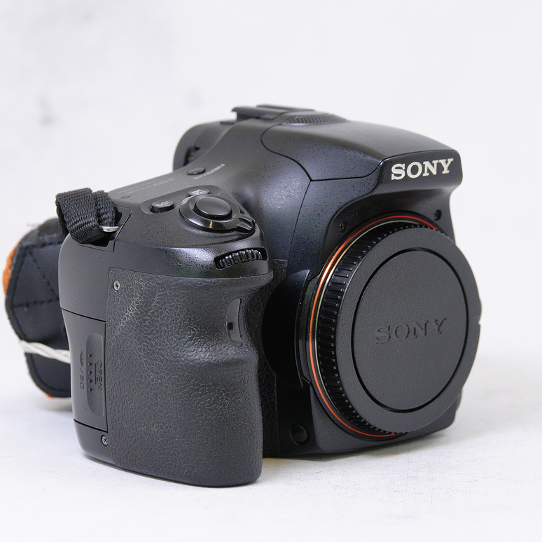 Sony Alpha 65 DSLR (cuerpo) - Usado 3