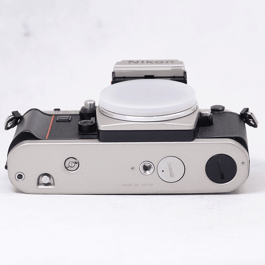 Nikon F3/T (titanio, color champagne) - Usado 11