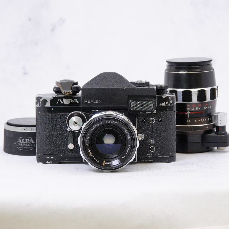 Alpa mod. 6C negra con Alpa-Curtagon 35mm f2.8 y Alpa-Tele-Xenar 135mm f3.5 - Usado 1