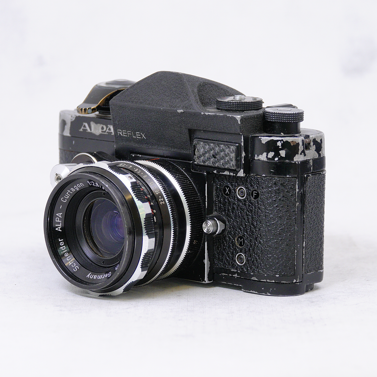 Alpa mod. 6C negra con Alpa-Curtagon 35mm f2.8 y Alpa-Tele-Xenar 135mm f3.5 - Usado 9