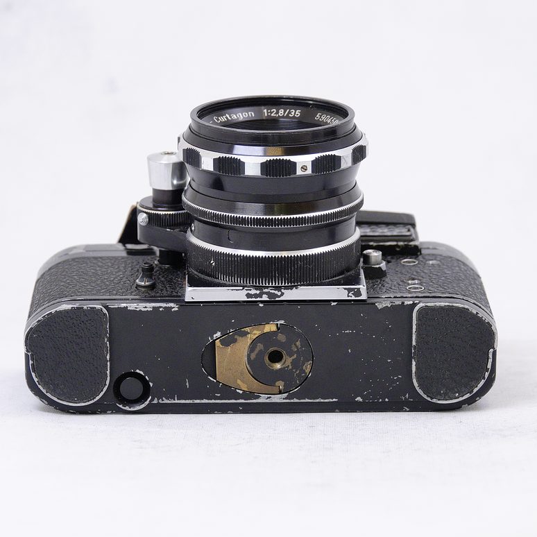 Alpa mod. 6C negra con Alpa-Curtagon 35mm f2.8 y Alpa-Tele-Xenar 135mm f3.5 - Usado 11