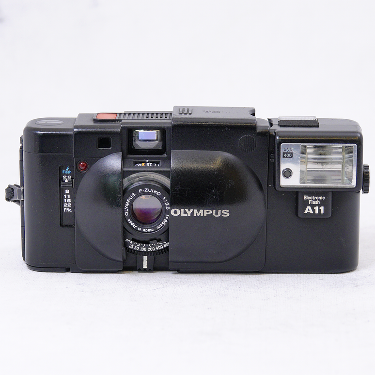 Olympus XA + Flash A11 - Usado 1