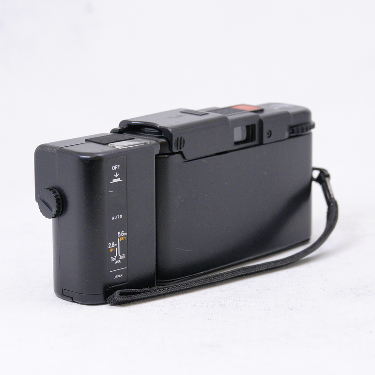 Olympus XA + Flash A11 - Usado 6