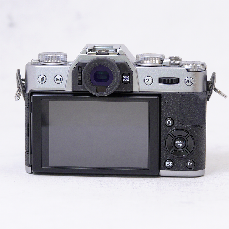 Fujifilm X-T10 + Lente XC 16-50mm II + accesorios - Usado 6