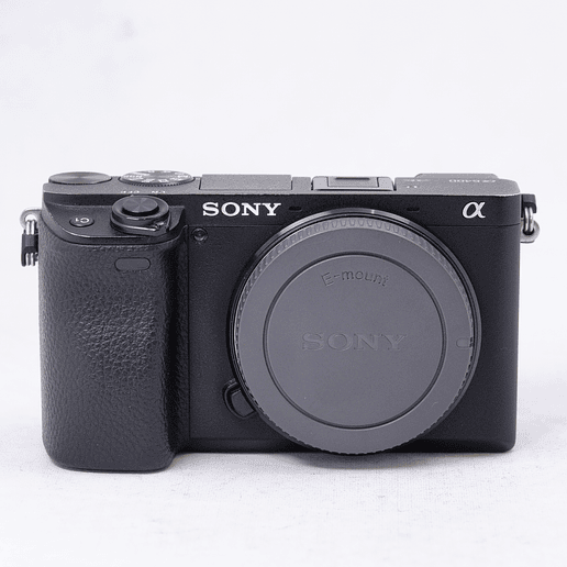 Sony A6400 (cuerpo) mas baterias y accesorios - Usado 2