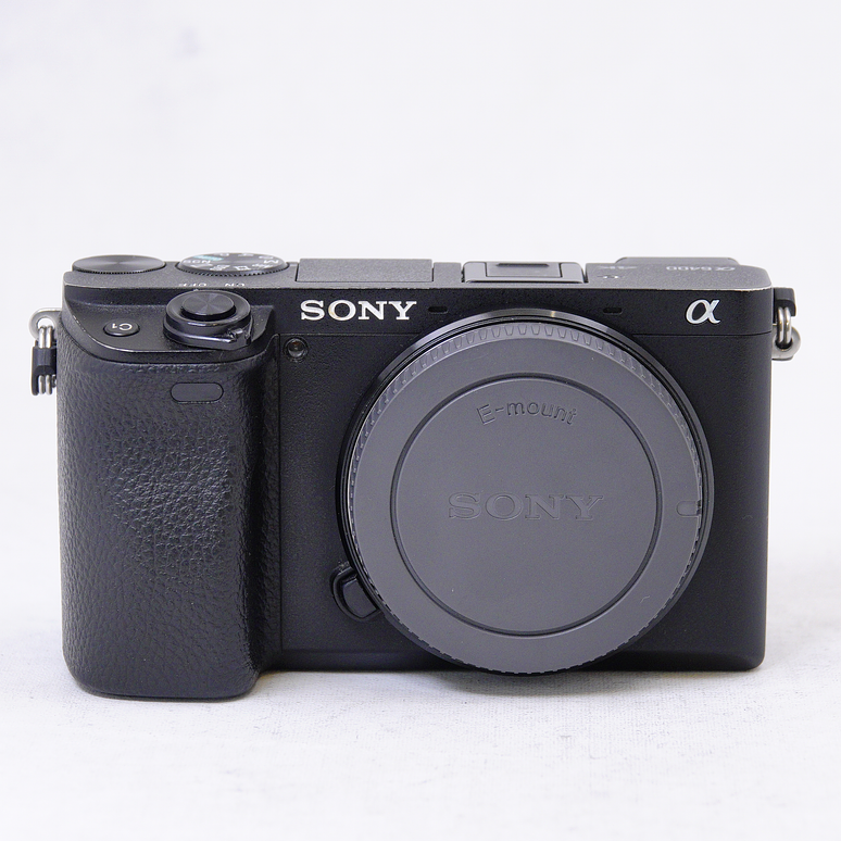 Sony A6400 (cuerpo) mas baterias y accesorios - Usado 2