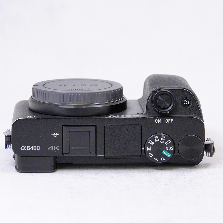 Sony A6400 (cuerpo) mas baterias y accesorios - Usado 9