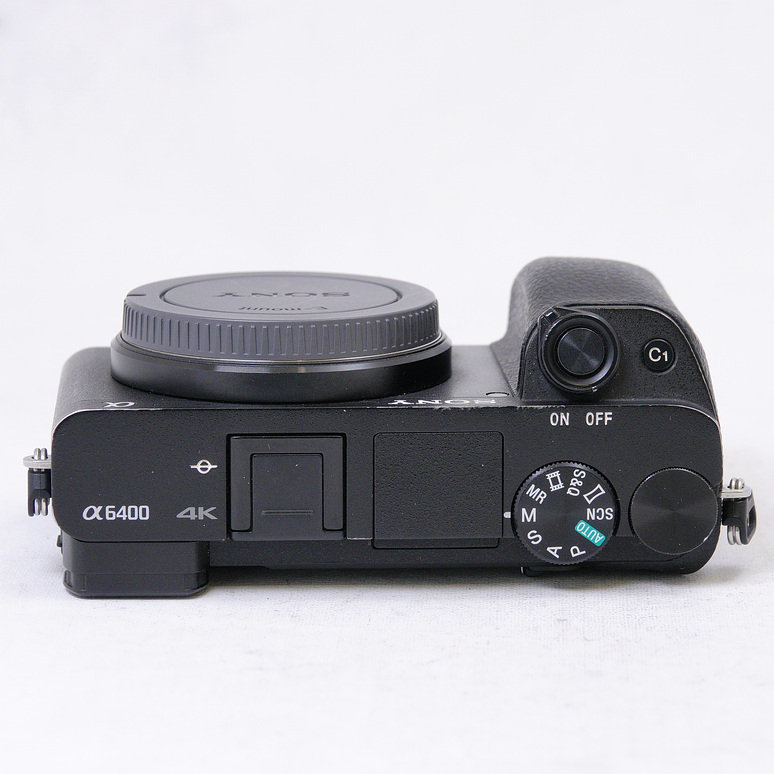 Sony A6400 (cuerpo) mas baterias y accesorios - Usado 10