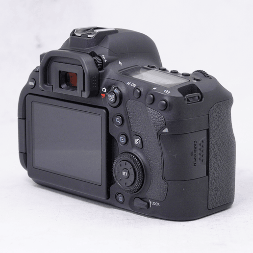 Canon EOS 6D Mark II DSLR mas accesorios - Usado 5