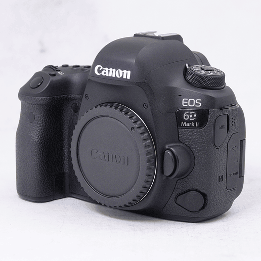 Canon EOS 6D Mark II DSLR mas accesorios - Usado 9