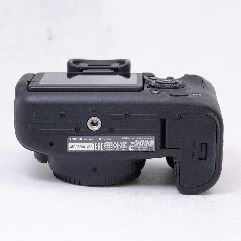 Canon EOS 6D Mark II DSLR mas accesorios - Usado 11