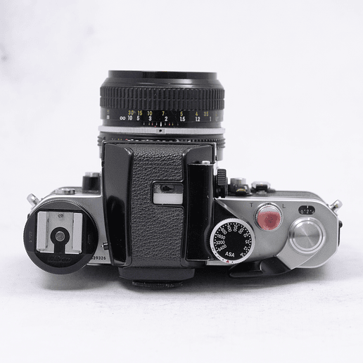 Nikon F2 Photomic con Nikkor 50mm f2 más accesorios - Usado 9