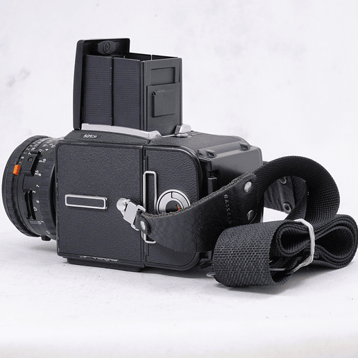 Hasselblad 501cm con Lente Carl Zeiss Plannar T* 80mm f2.8 y Back A12 6x6 - Usado 6