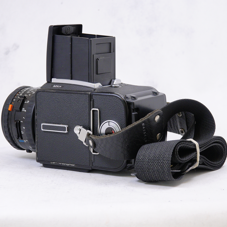 Hasselblad 501cm con Lente Carl Zeiss Plannar T* 80mm f2.8 y Back A12 6x6 - Usado 6