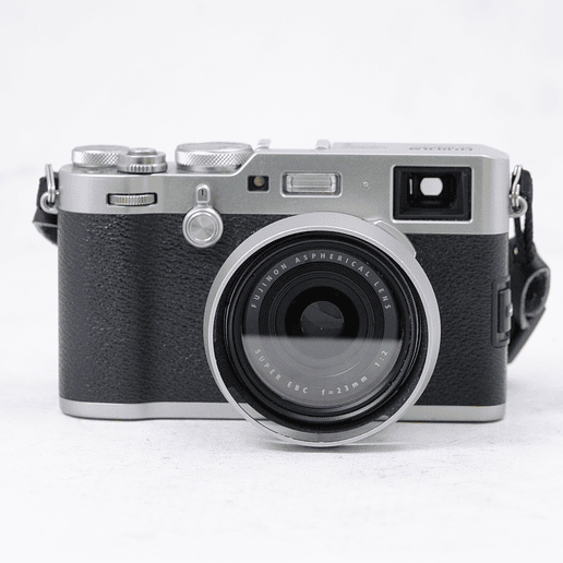 FUJIFILM X100F (silver) - Usado 2