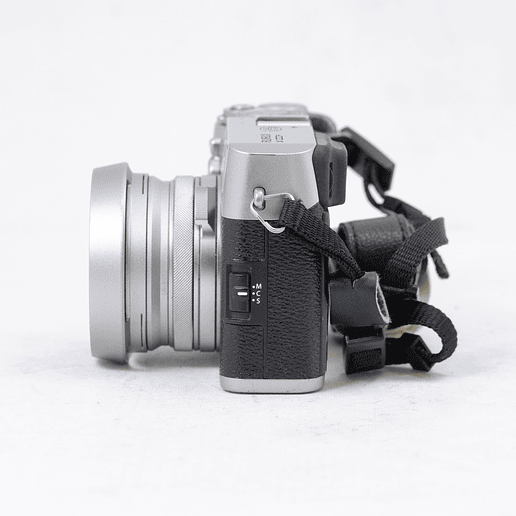 FUJIFILM X100F (silver) - Usado 8