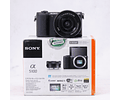 Sony Alpha a5100 con lente de 16-50mm - Usado