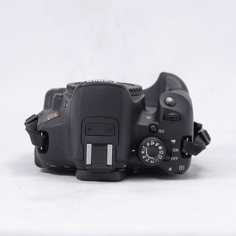 Canon t5i con grip más 2 baterías y accesorios - Usado