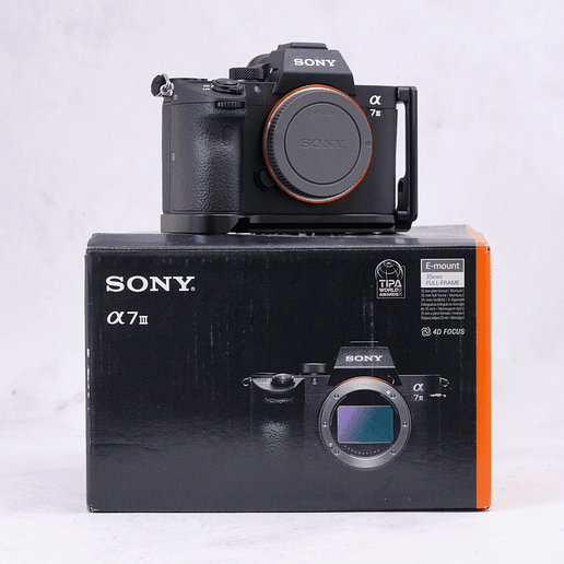 Sony a7 III con L plate mas SD 64GB y accesorios - Usado 12