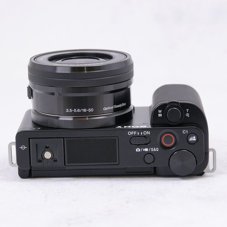Sony ZV-E10 con lente de 16-50mm - Usado 10