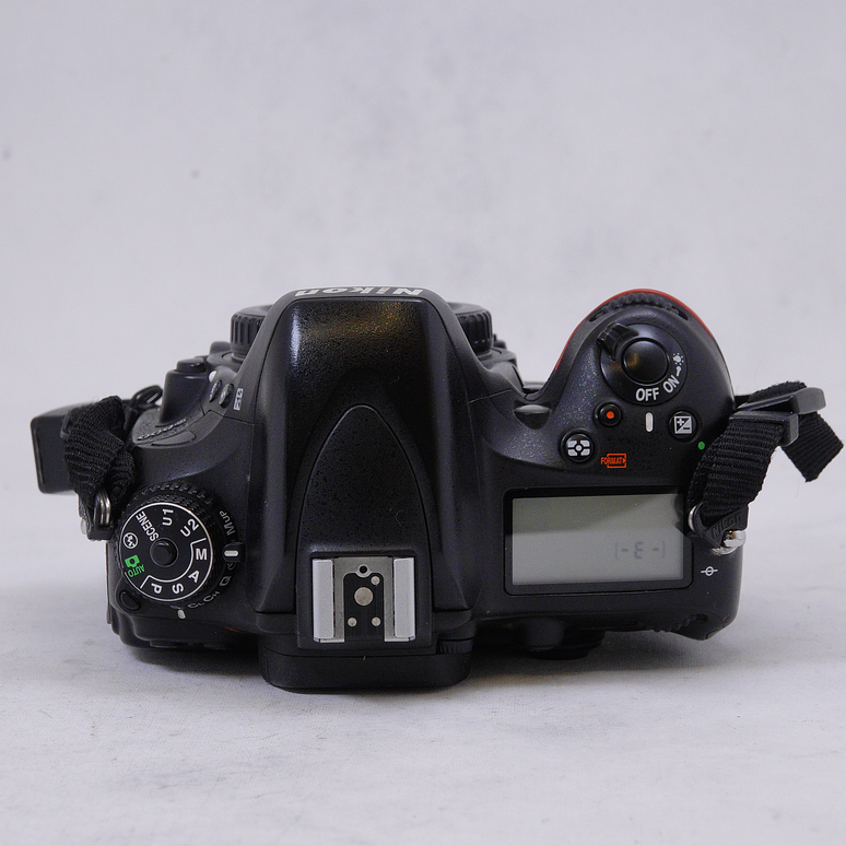 Nikon D600 DSLR Camara (Cuerpo) con accesorios - Usado 10