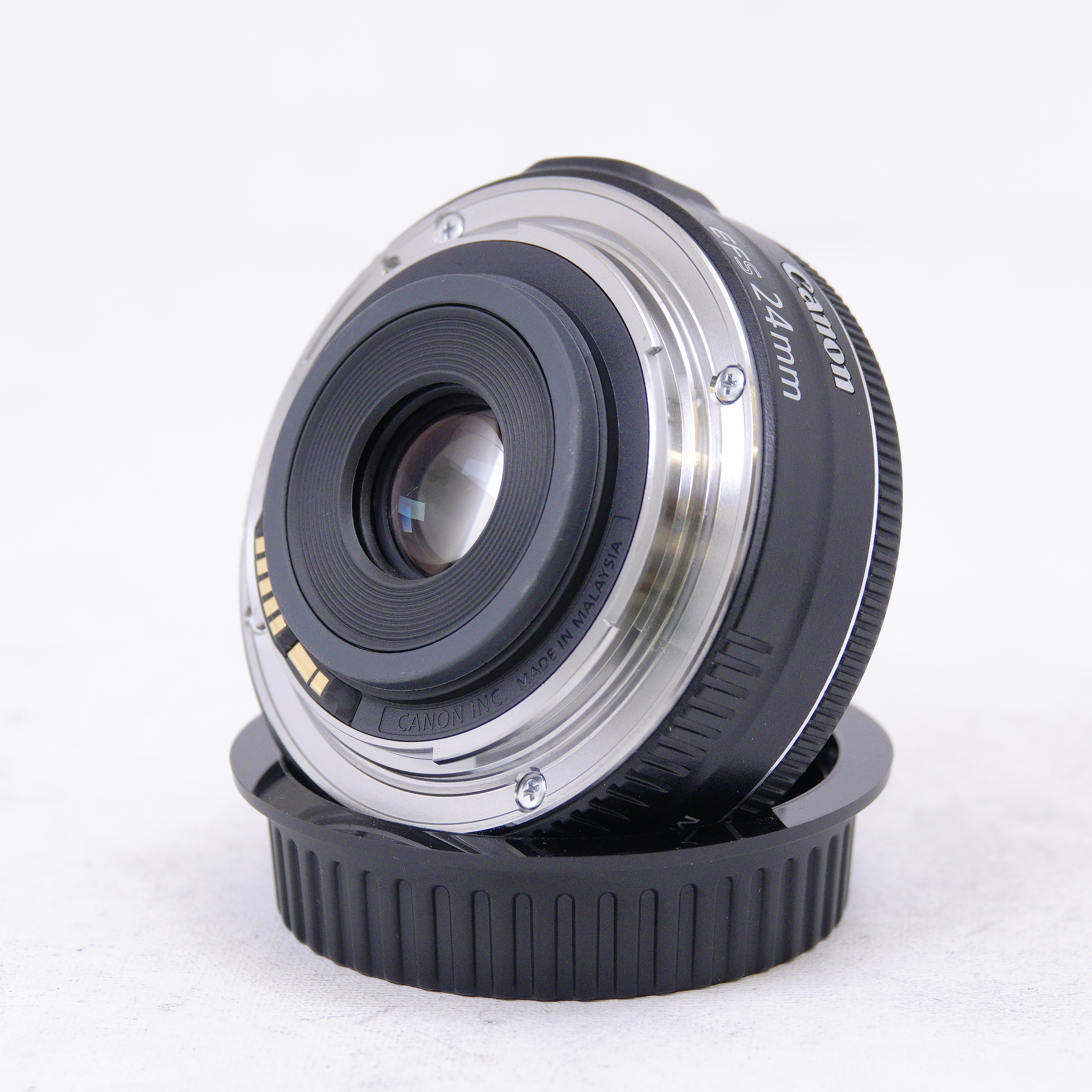 Lente Canon EF-S 24mm f/2.8 STM - Usado