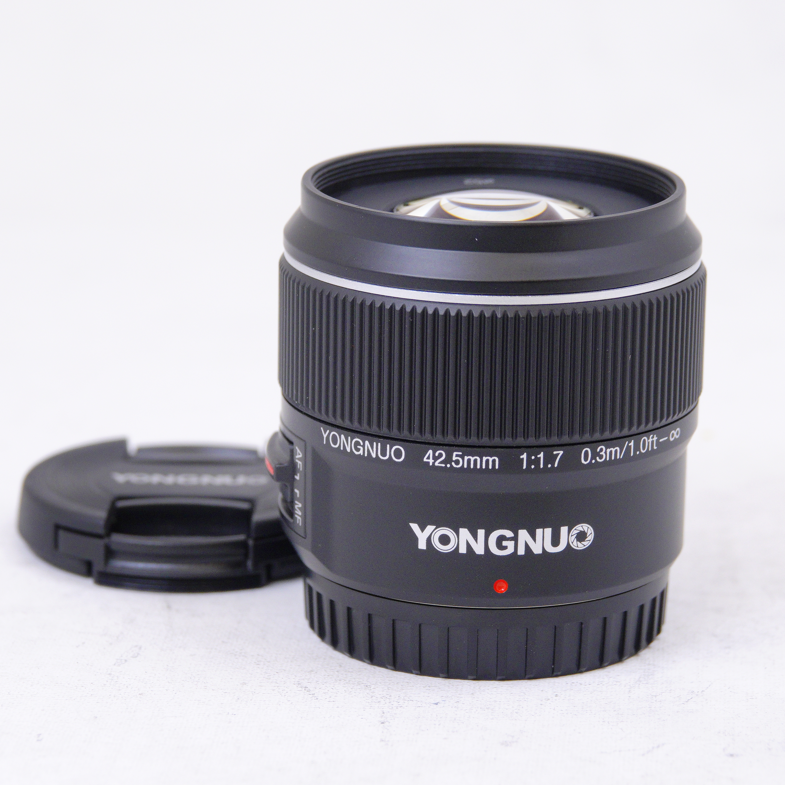 Yongnuo YN 42.5mm f/1.7 para Micro Cuatro Tercios