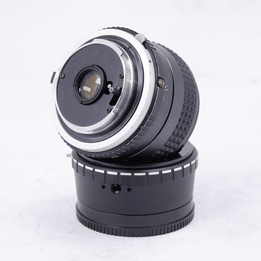 Minolta MC W.Rokkor-SG 28mm f3.5 con adaptador a Sony - Usado 3