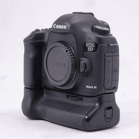 Canon 5D MKIII con Grip BG-E11 y Batería LP-E6N original - U
