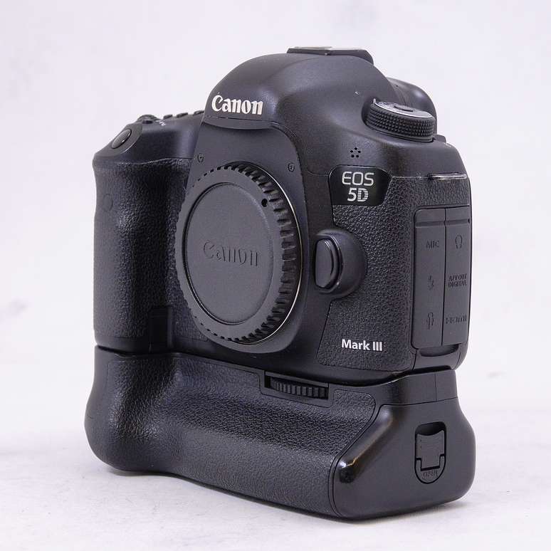 Canon EOS 5D Mark III con Grip BG-E11 y Batería LP-E6N original - Usado 9