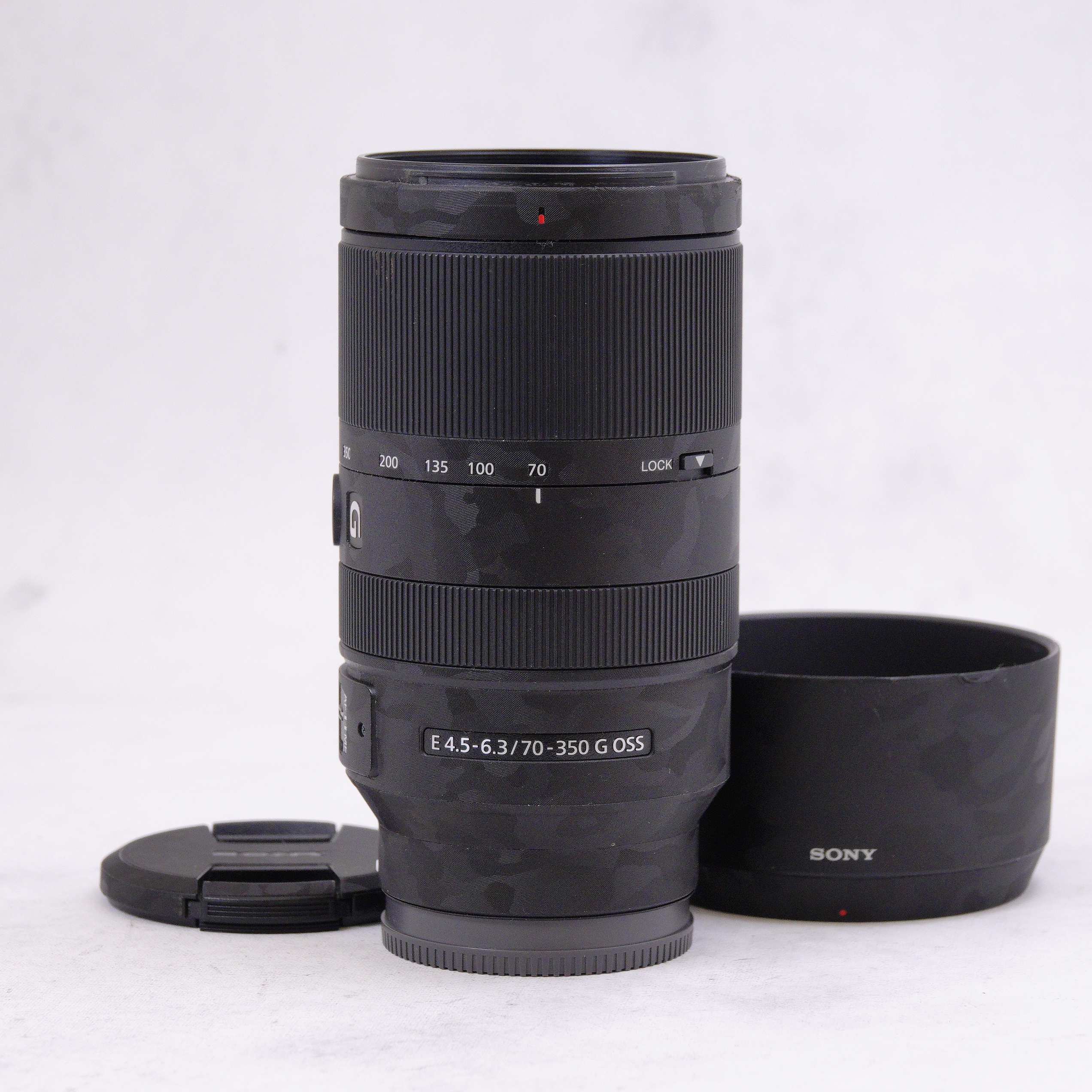 Sony E 70-350mm f/4.5-6.3 G OSS con Skin Protector - Usado 