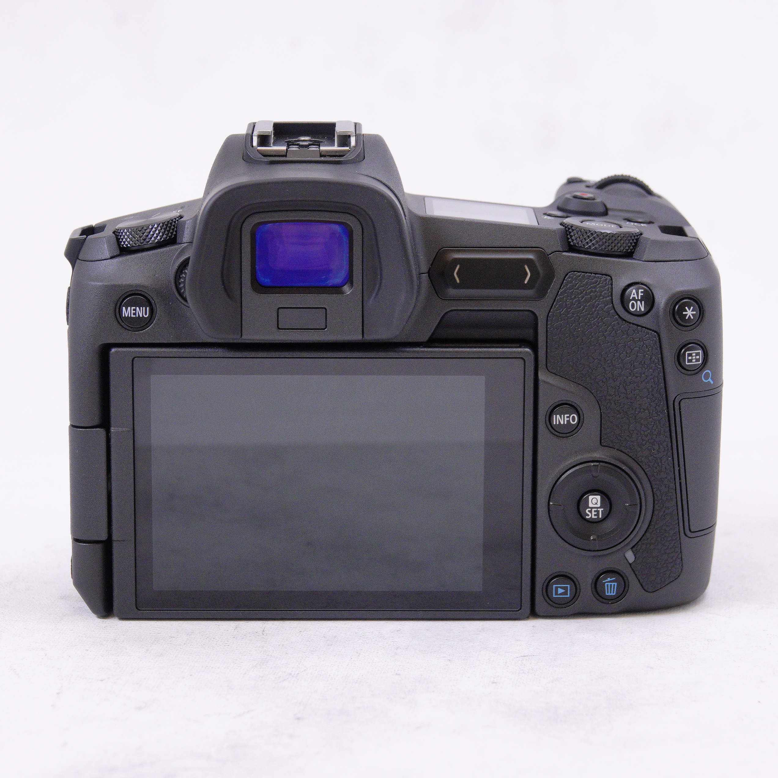 Canon EOS R más bolso de transporte y accesorios - Usado
