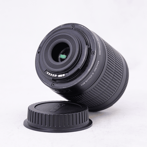 Canon EF-S 18-55mm f/3.5-5.6 IS STM - Usado 4