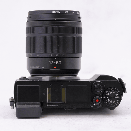 Panasonic Lumix GX9 Mirrorless con Lumix 12-60mm f3.5-5.6 ASPH POWER OIS - Usado 10