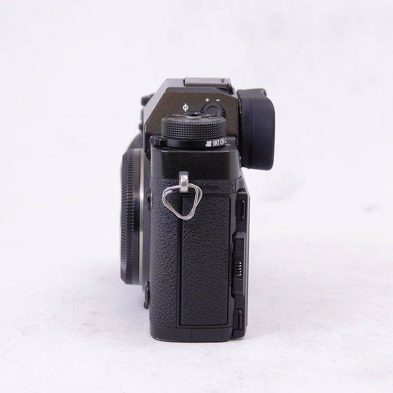FUJIFILM X-T2 (Cuerpo) en caja original más accesorios - Usado 8